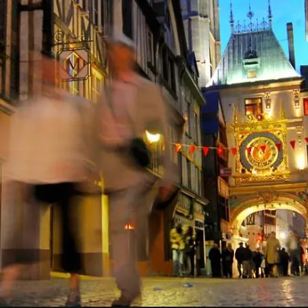 Grand Free Parking Privé Gratuit Rouen