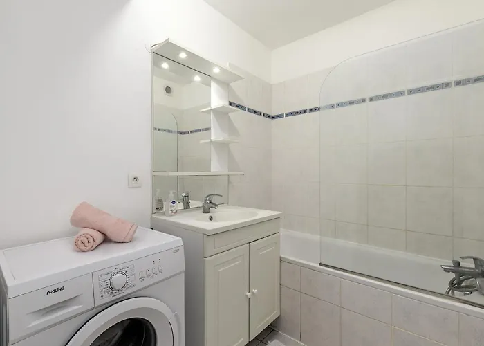 Grand Free Parking Prive Gratuit * Ρουέν